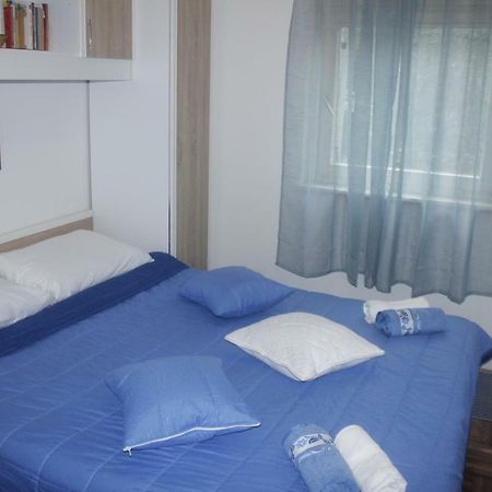 Apartman Jadranka Njivice Exterior foto